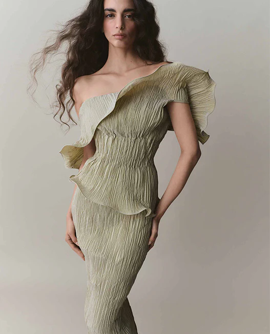 Bold Elegance, Effortless Luxury
